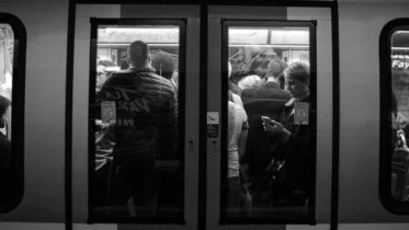 menyambut kesendirian.jpg